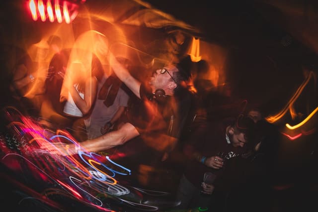 Fotografie z akce: Last Invasion 360 w/ Dj Pixie