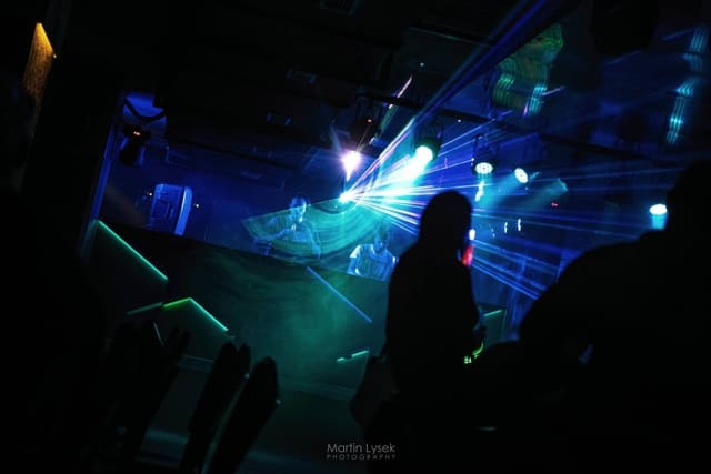 Fotografie z akce: RESONANCE WITH A.RENWICK (UK/HN)