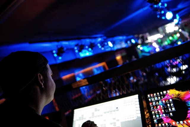 Fotografie z akce: Resonance 2 w/ Nemesys & Rob Nash