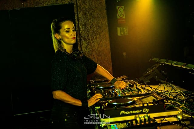 Fotografie z akce: Beats for Love X-Mas w/ Lucca & Chris Sadler