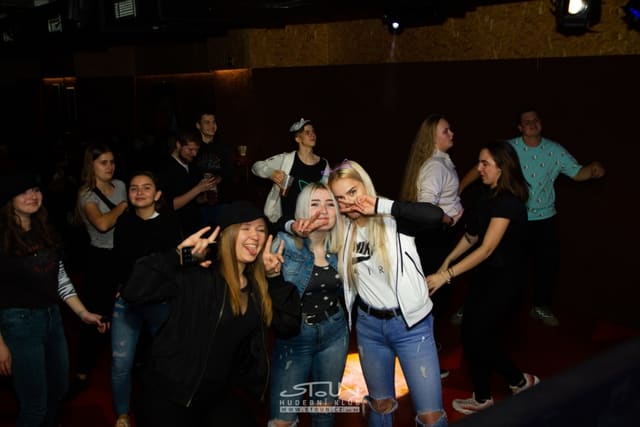 Fotografie z akce: No!se w/ Hrr.nec & Mc Vaant