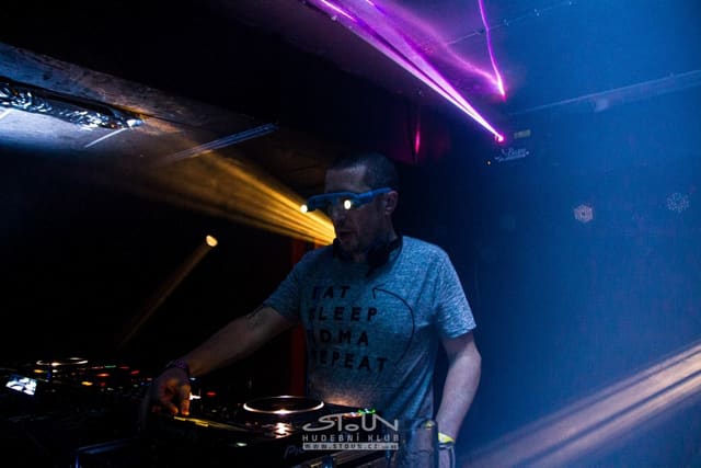 Fotografie z akce: Beats for Love X-Mas w/ Lucca & Chris Sadler