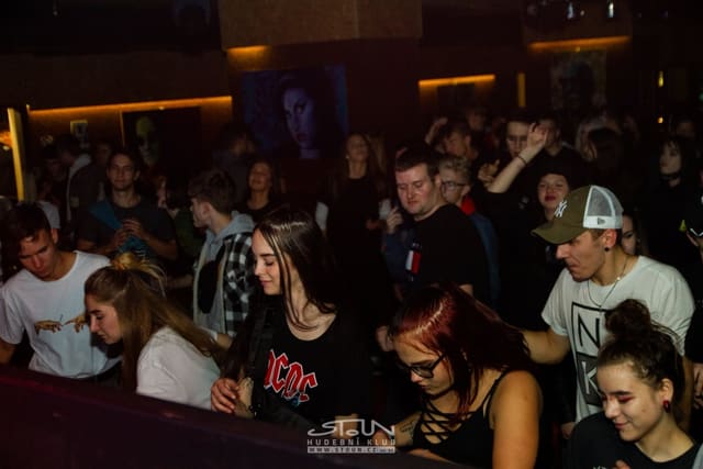 Fotografie z akce: No!se w/ Hrr.nec & Mc Vaant