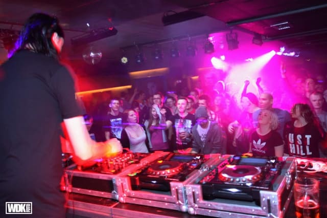 Fotografie z akce: NO!SE w/ PROLIX (UK)