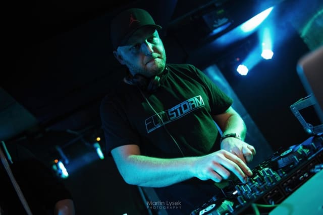 Fotografie z akce: Resonance 2 w/ Nemesys & Rob Nash